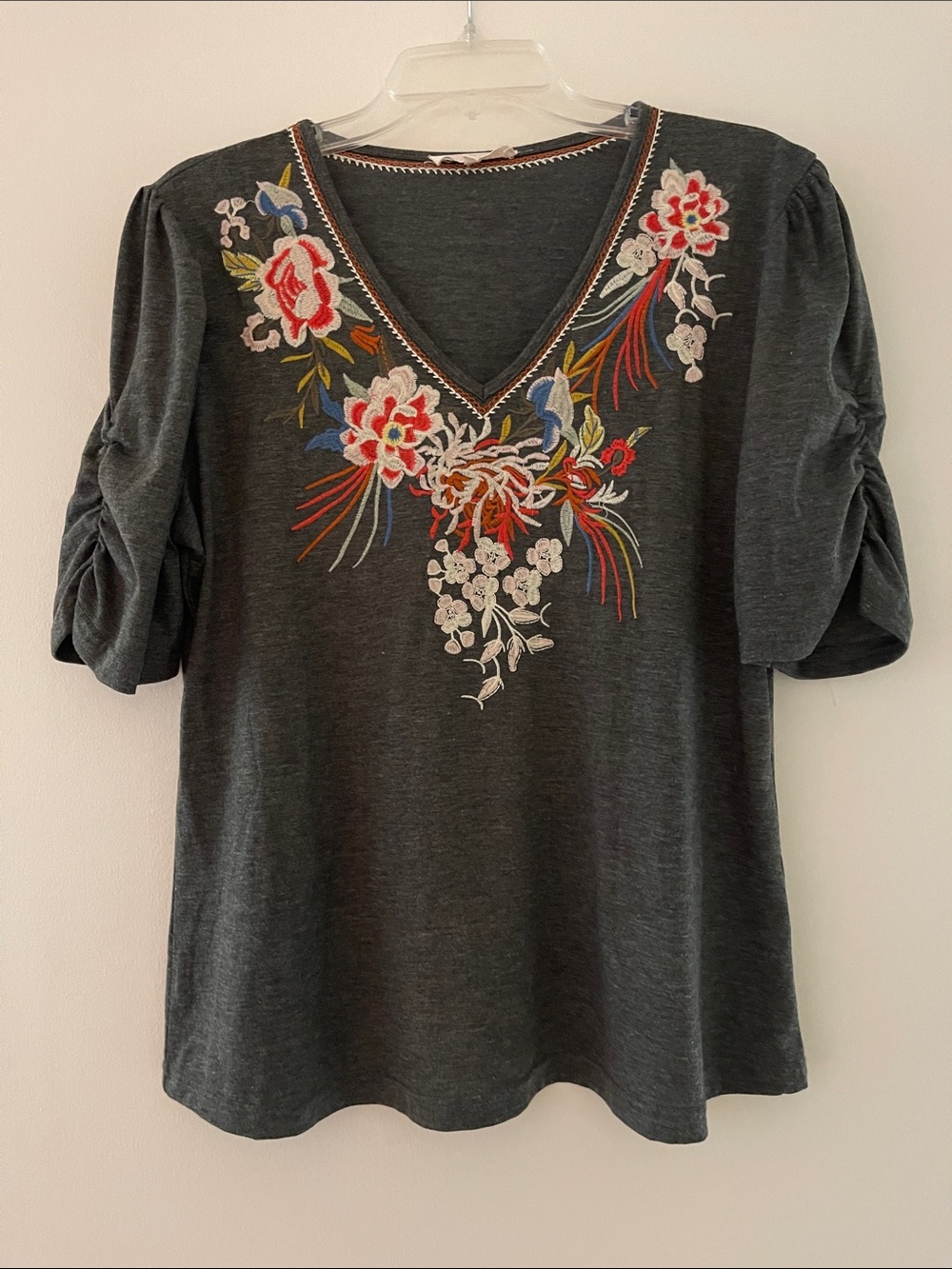 Solitaire Charcoal Gray V-Neck Tee with Multicolor Floral Embroidery